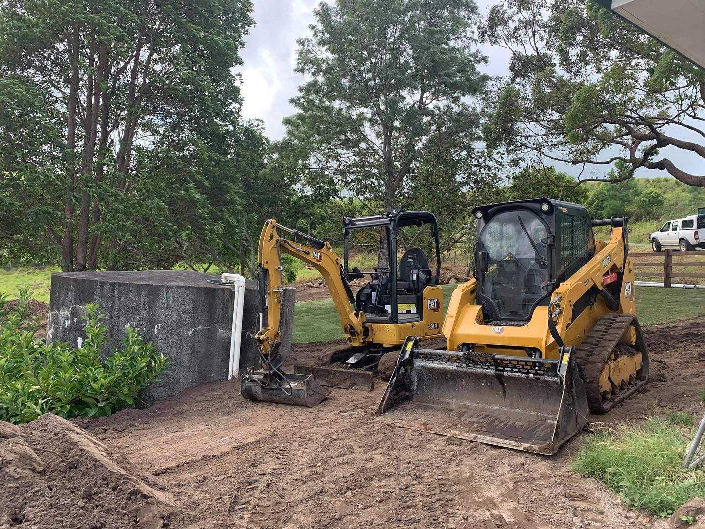 1.8t Excavator, Possi Track and Tipper - Combo wet Hire from Gold Coast - Sunshine Coast -Glass House Mountains QLD 