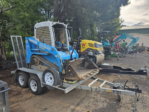 Hire Messer CT40 Tracked Skid Steer 