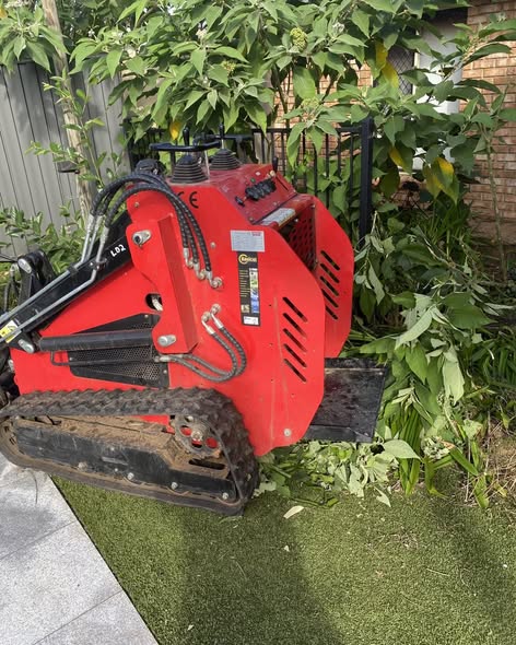 Budget mini loader hire