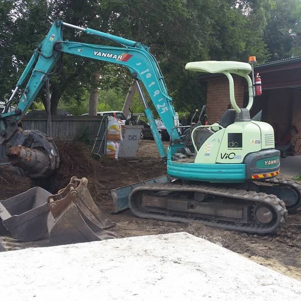 Hire 5 Tonne Excavator 