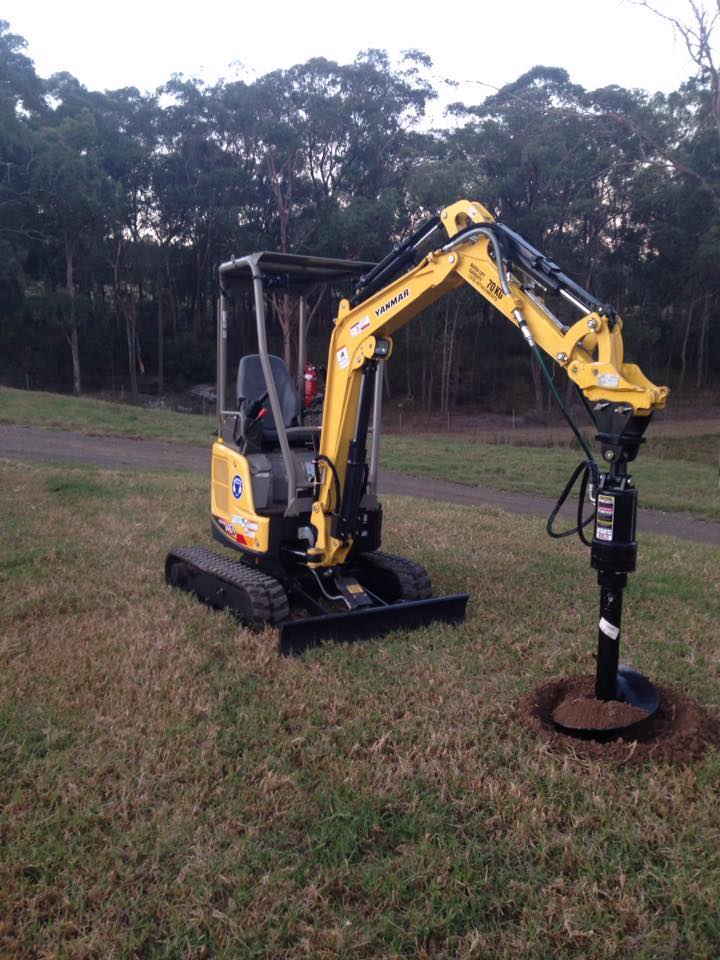 Hire 1.7T Excavator 