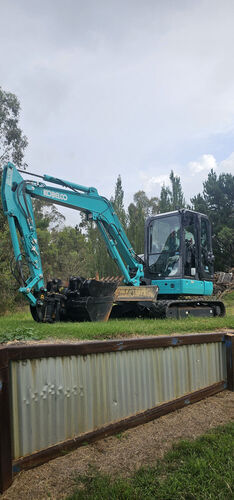 Hire 5.5T Mini Excavator with Tilt Hitch 