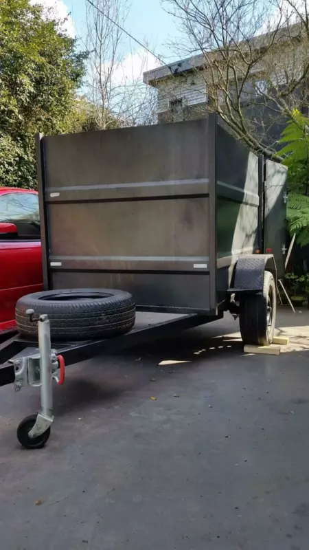 Hire Enclosed Trailer