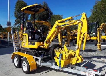 Hire 1.8 Tonne Mini Komatsu Excavator