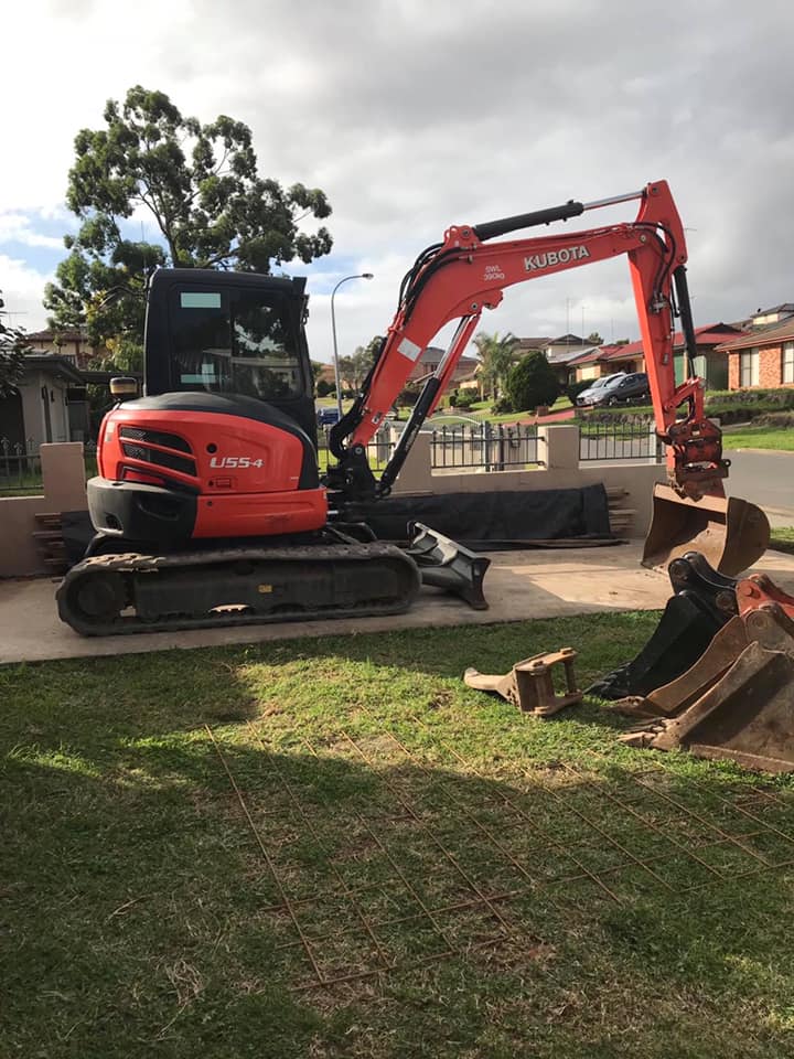 Hire 5.5T Excavator 